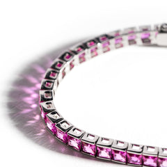 Tennis bracelet with pink gemstones